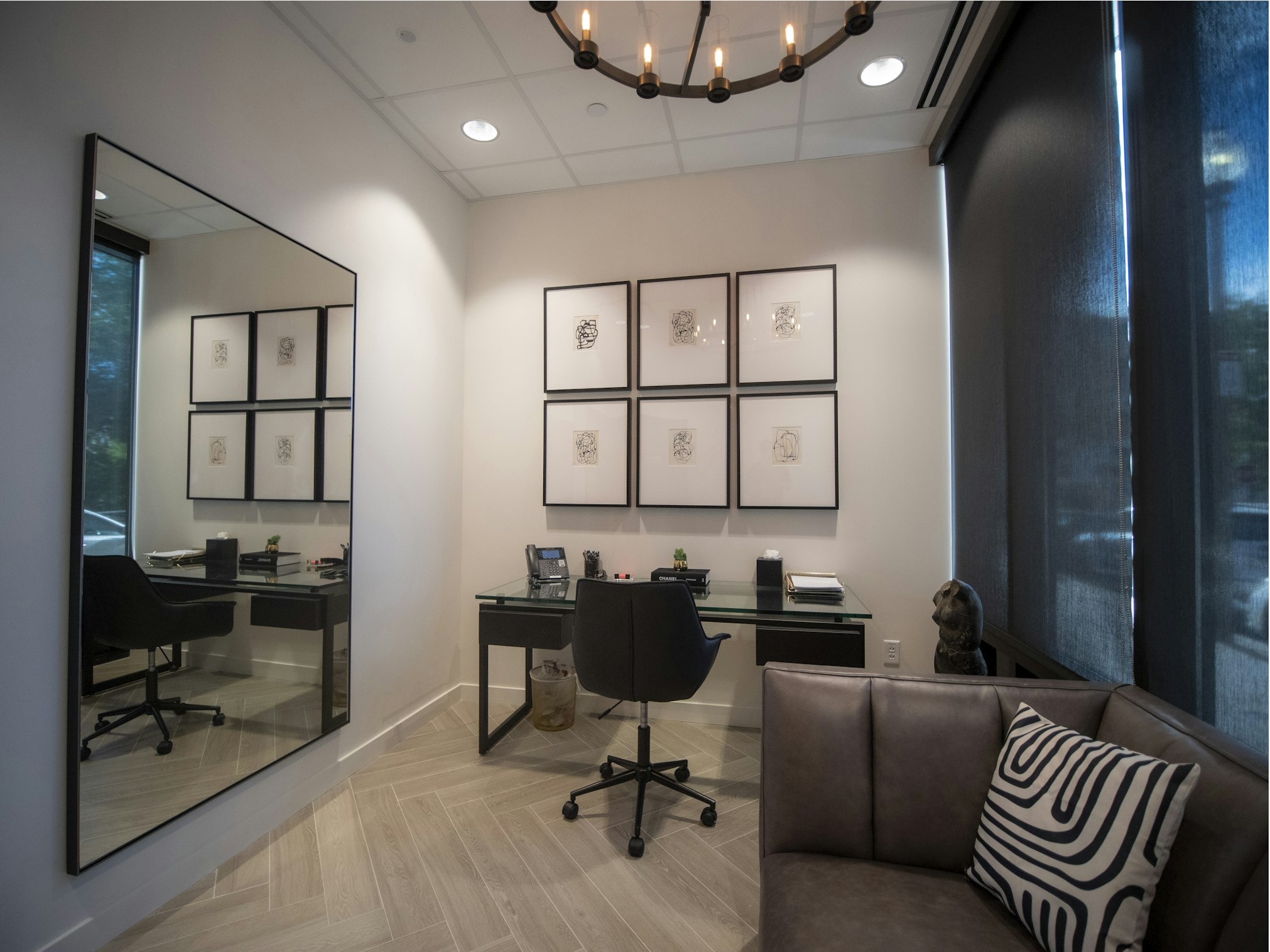 Desk within AirSculpt Body Contouring Boston clinic consultation room