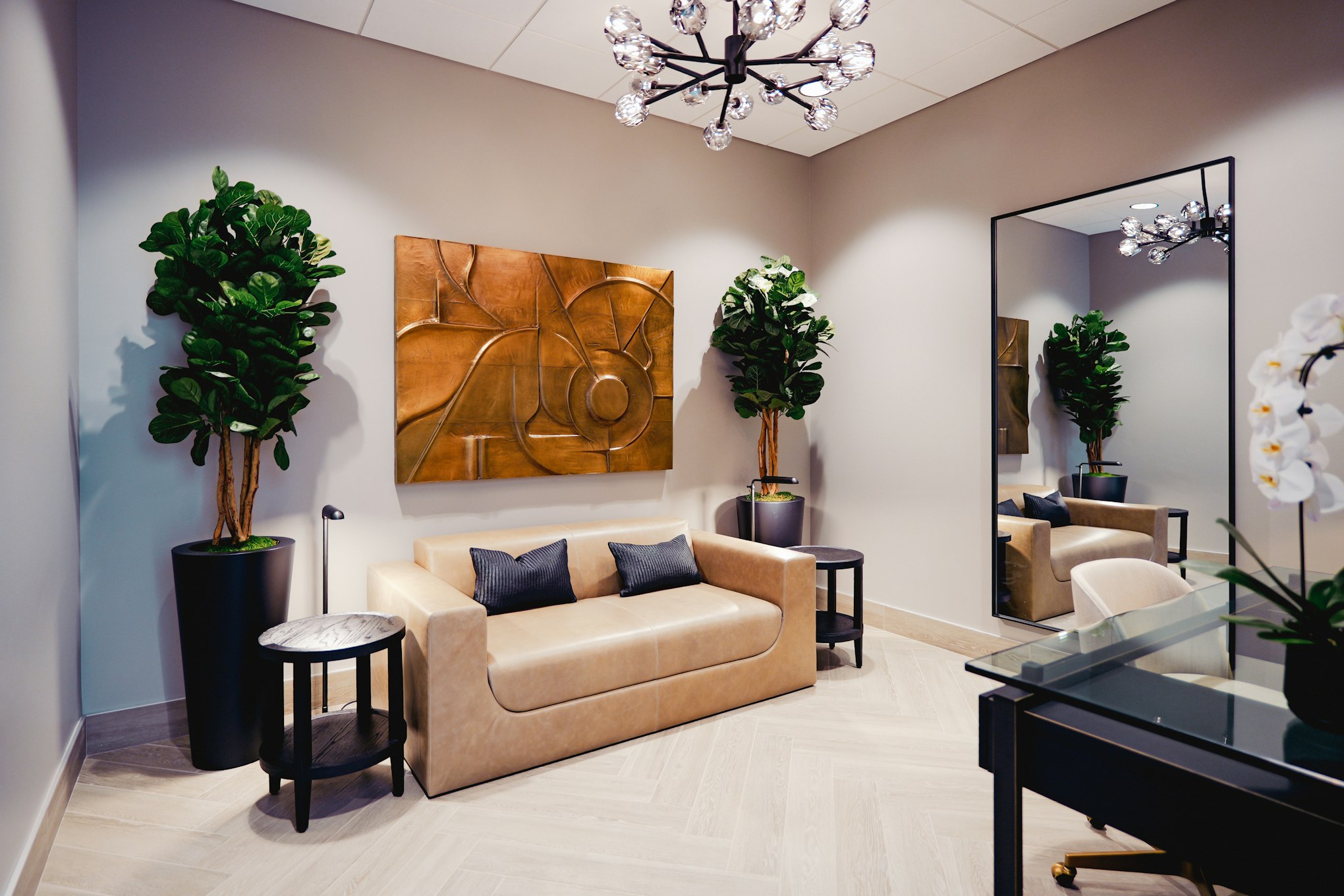 Couch within AirSculpt Body Contouring Columbus clinic consultation room