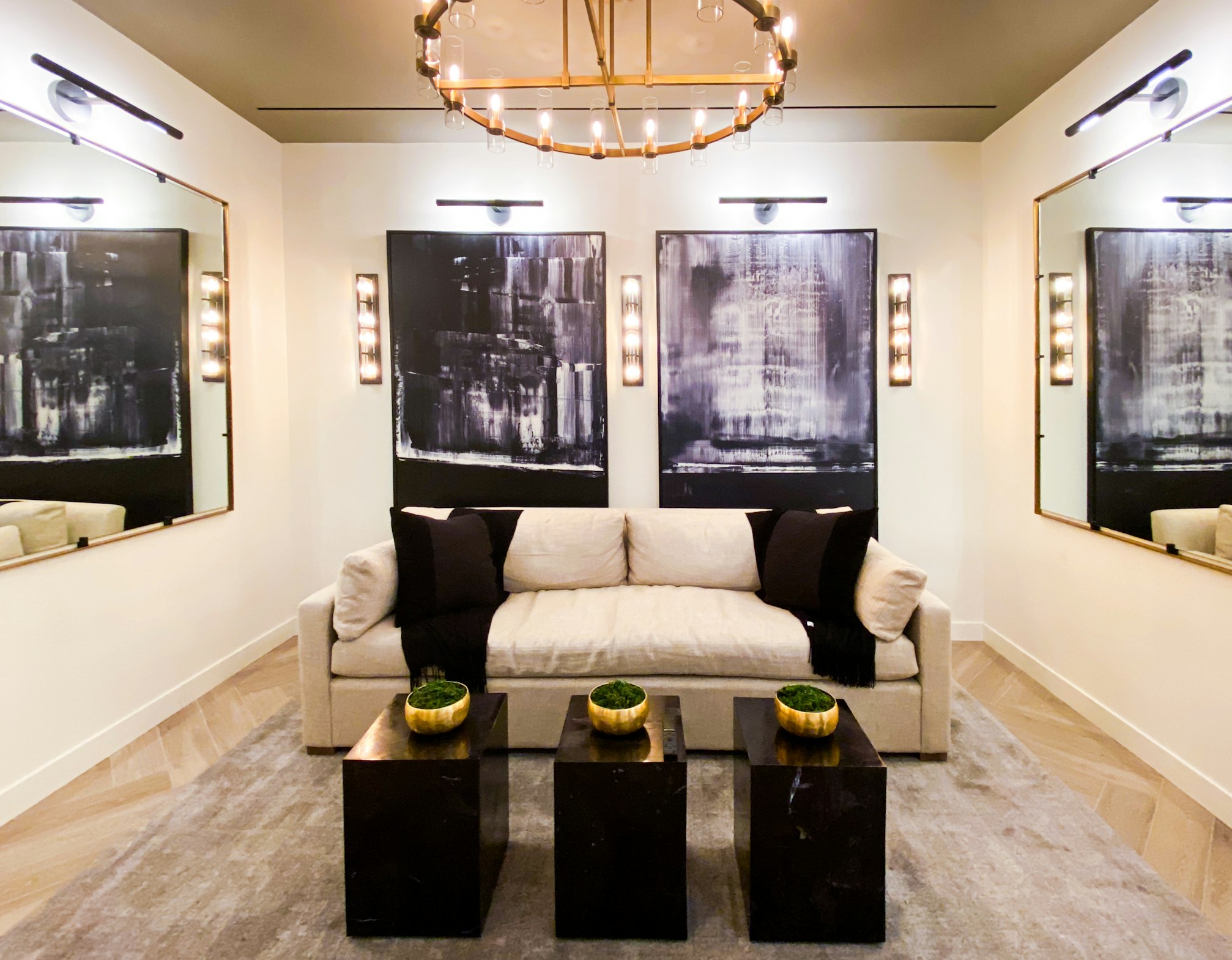 Couch and chandelier in AirSculpt Body Contouring Washington, D.C. clinic lobby
