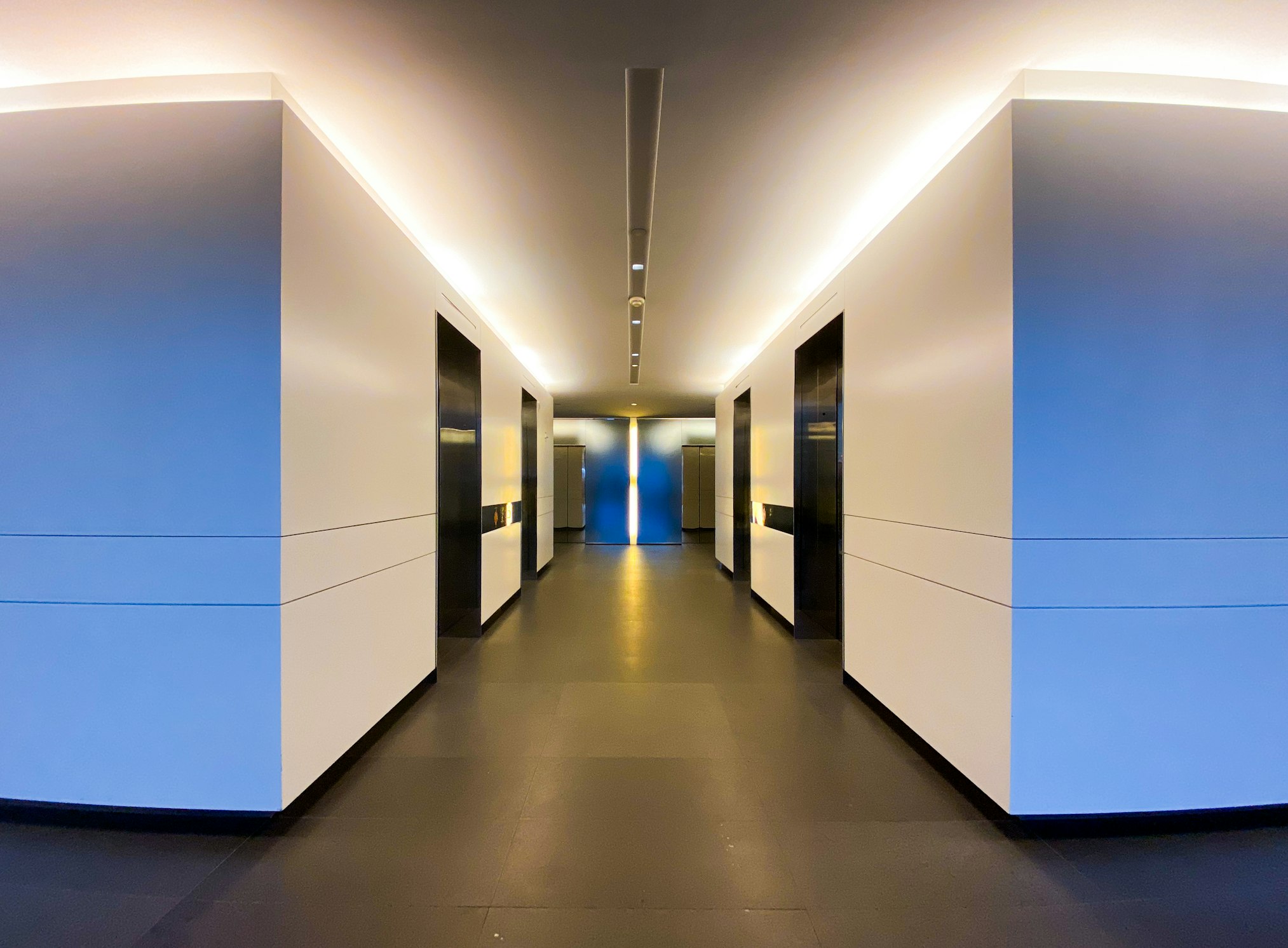 Hallway in AirSculpt Body Contouring Washington, D.C. clinic
