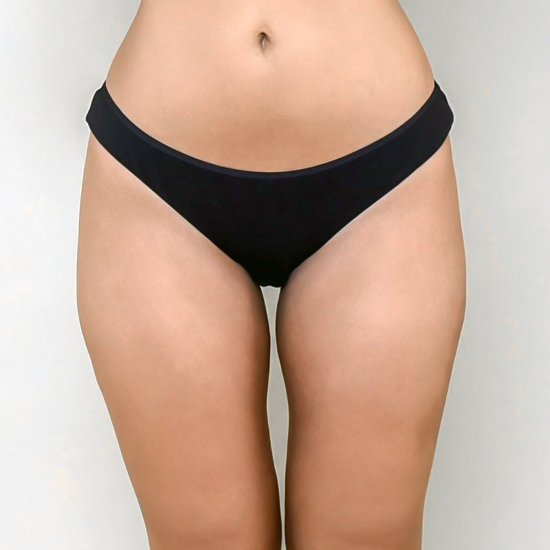 Outer thighs / Hips Front