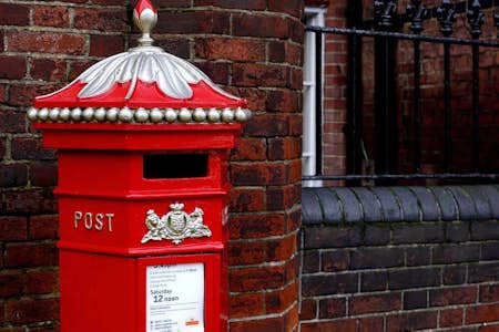 Royal Mail to increase stamp prices