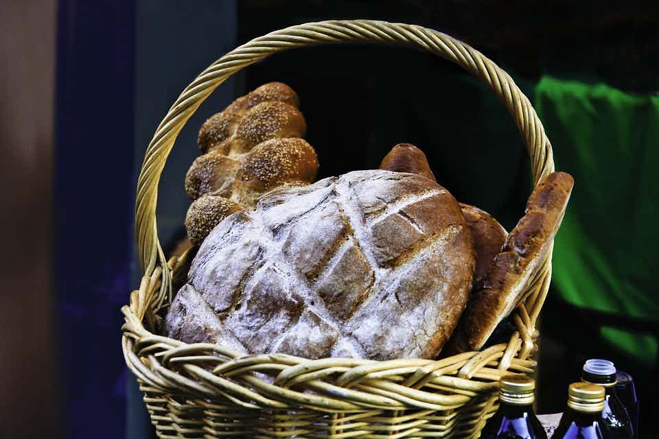 How to make sourdough bread
