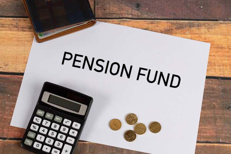 What is a flexi-drawdown pension?