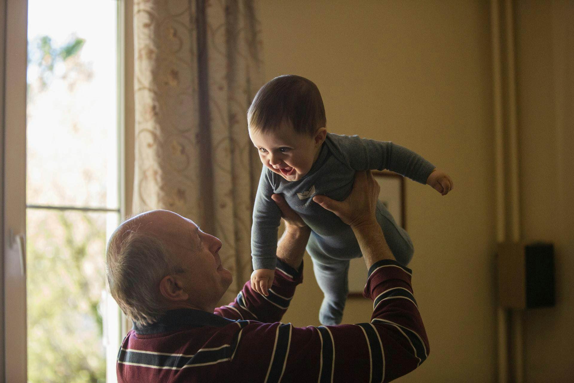 What's the best way to save for your grandchildren?