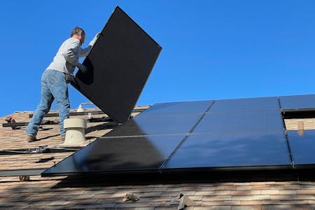 Housing association refuses to install solar panels in the face of energy crisis