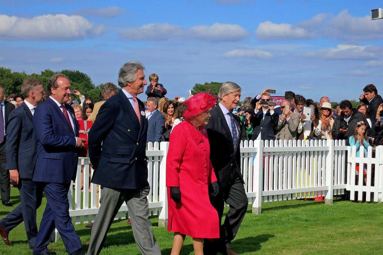 Anne Howard: The Queen And I