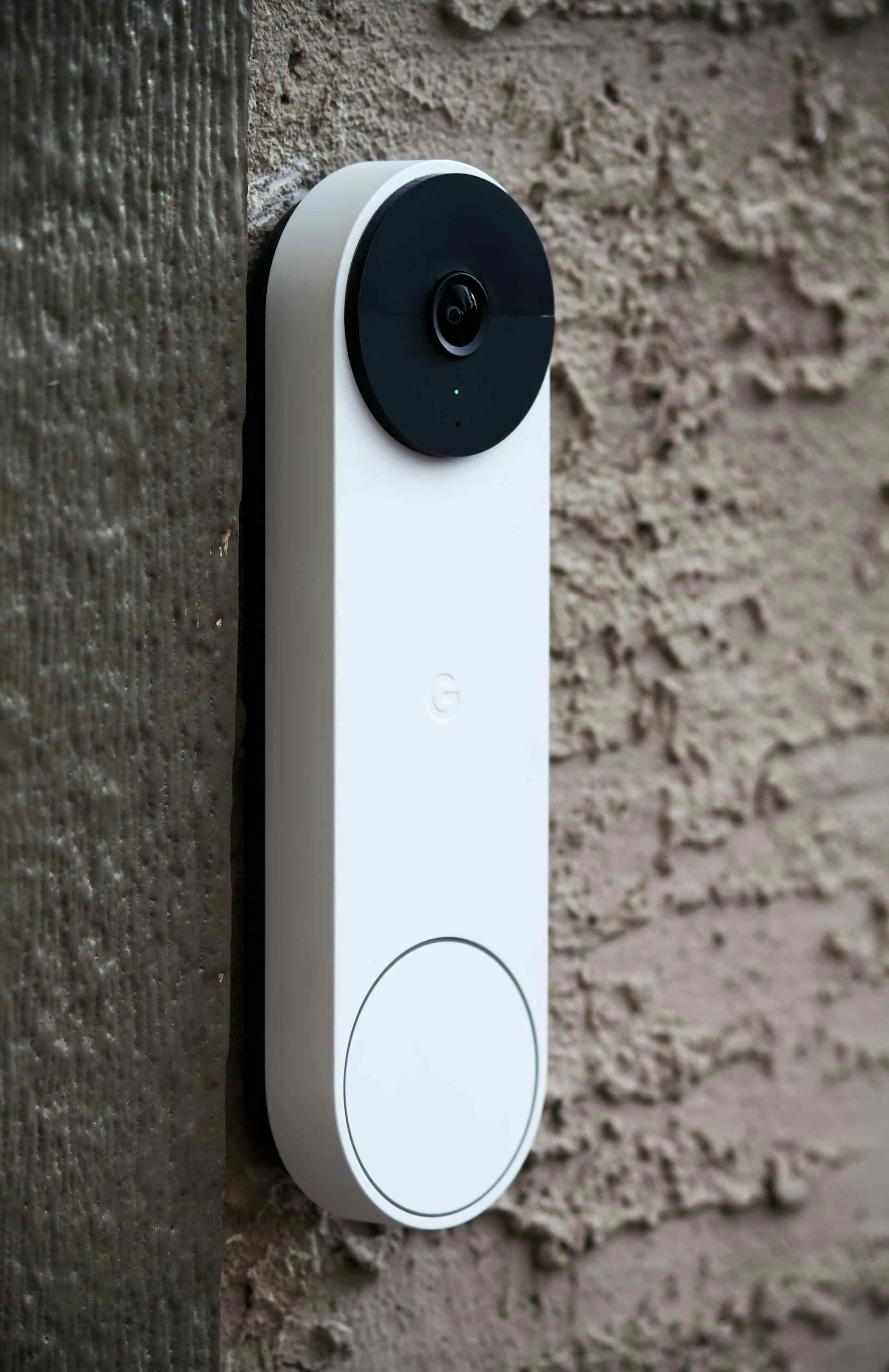 How do wireless doorbells work?