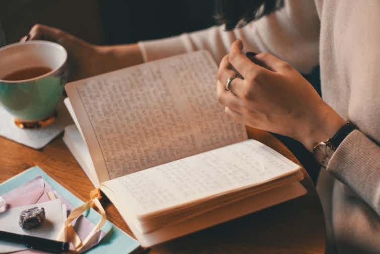 How to journal to aid your dating journey