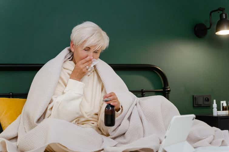 Are sinus infections contagious?