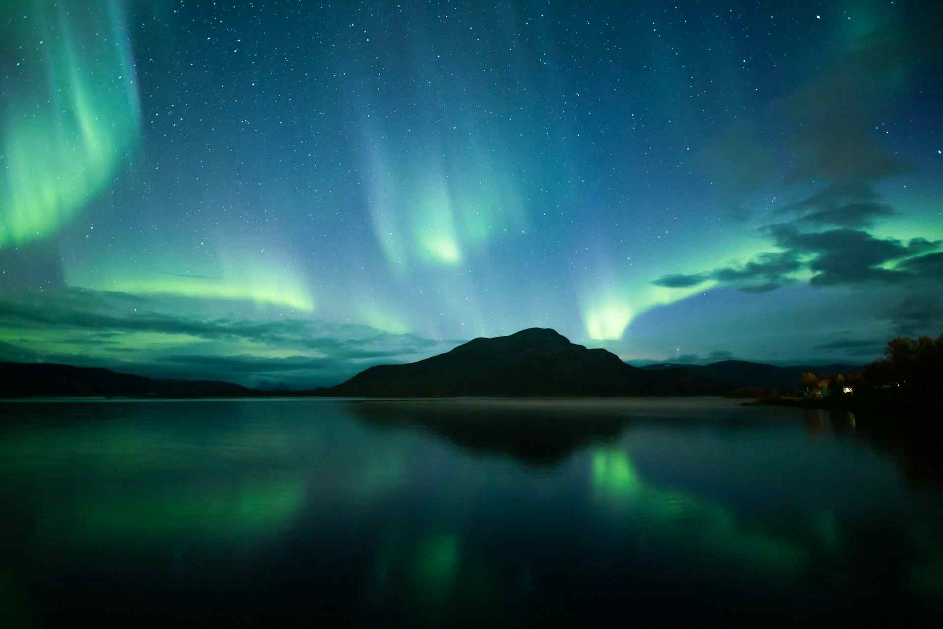 Unlock the wonder of a Northern Lights cruise