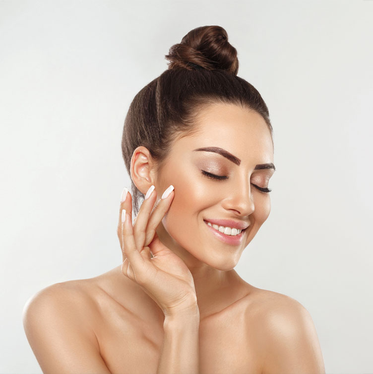 ZL Medspa Blog | The Benefits Beyond the Blade: Achieving Glowing Skin with Dermaplaning