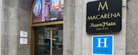 https://www.datocms-assets.com/38687/1752661276-room-mate-macarena.jpg