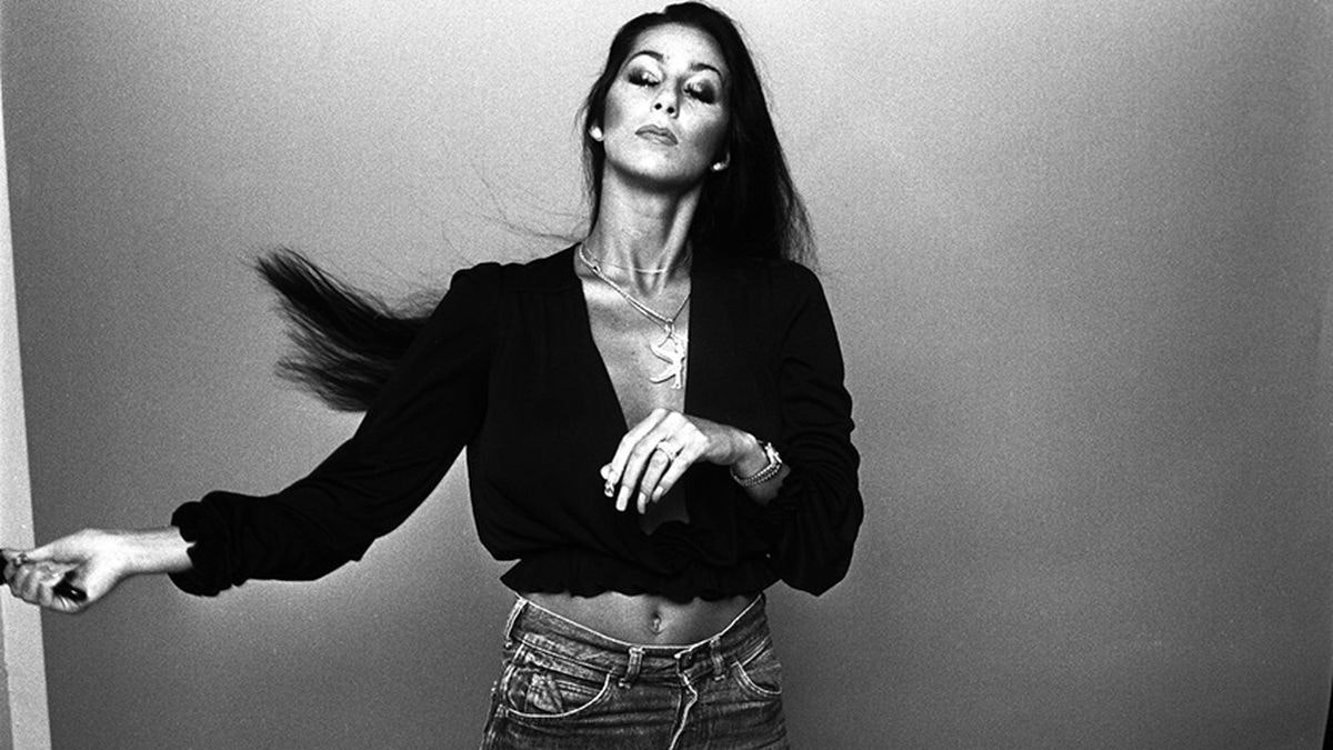 Extra Virgin Olive Oil for Hair — Extra Virgin Olive Oil EVOO Benefits