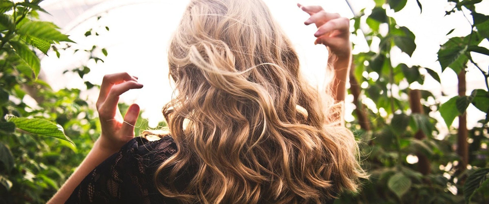 The French Girl Guide to Lightening Your Hair at Home — hair dye natural blonde diy french The French Girl Guide to Lightening Your Hair at Home — hair dye natural blonde diy french