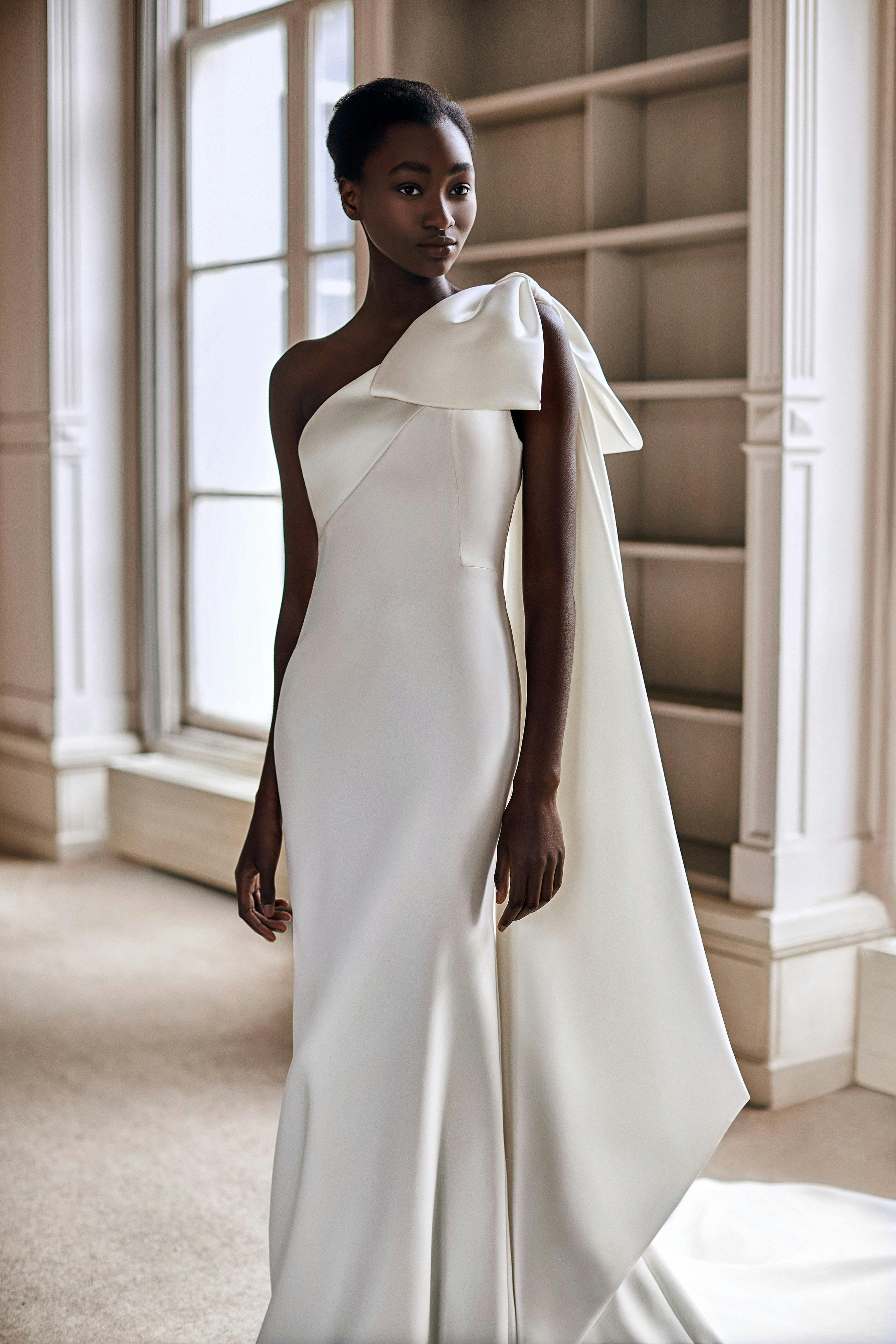 Expect Minimalism In Both Bridal Designs And Wedding Parties For Marriages In 21 Brida