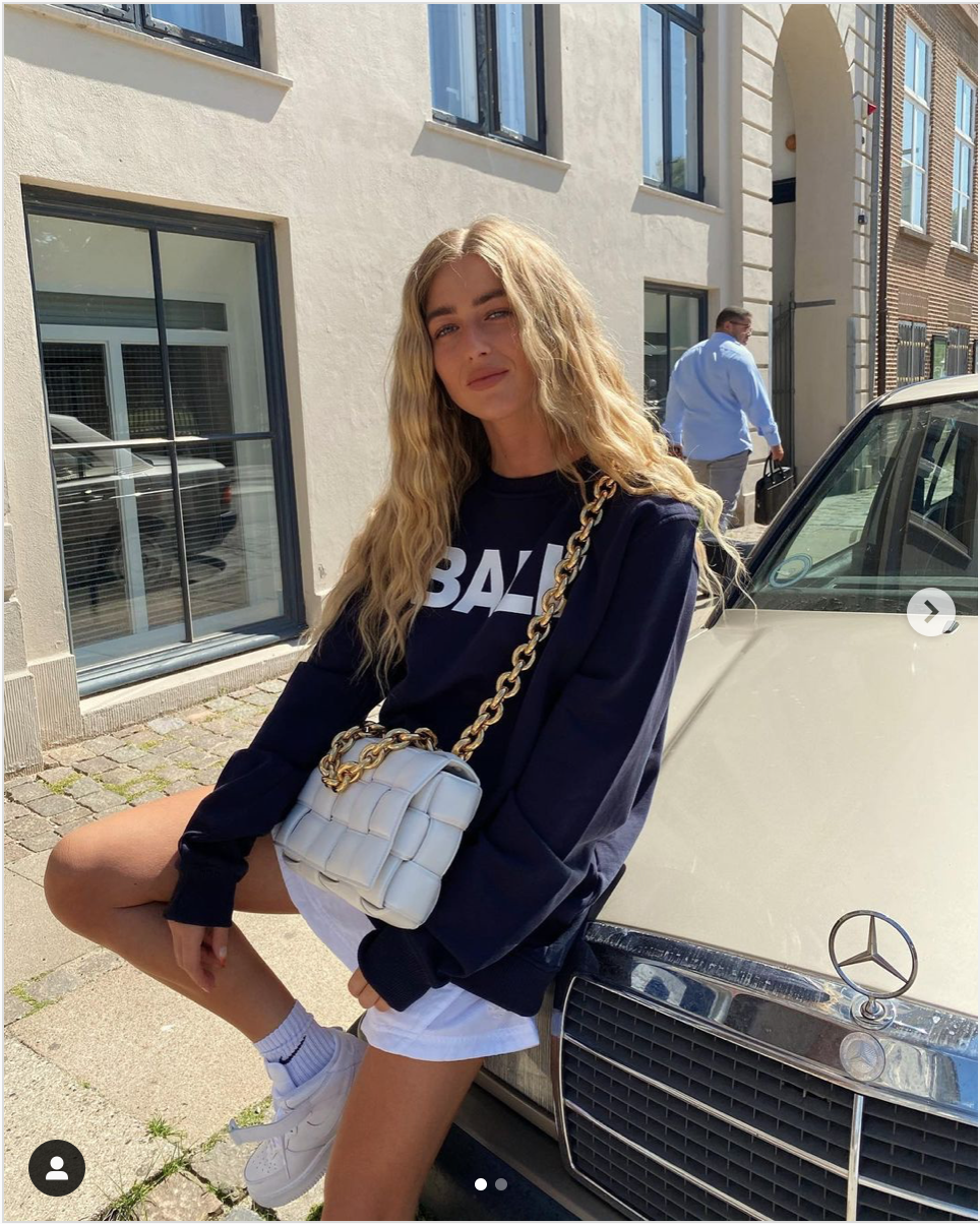 bottega veneta chunky chain bag
