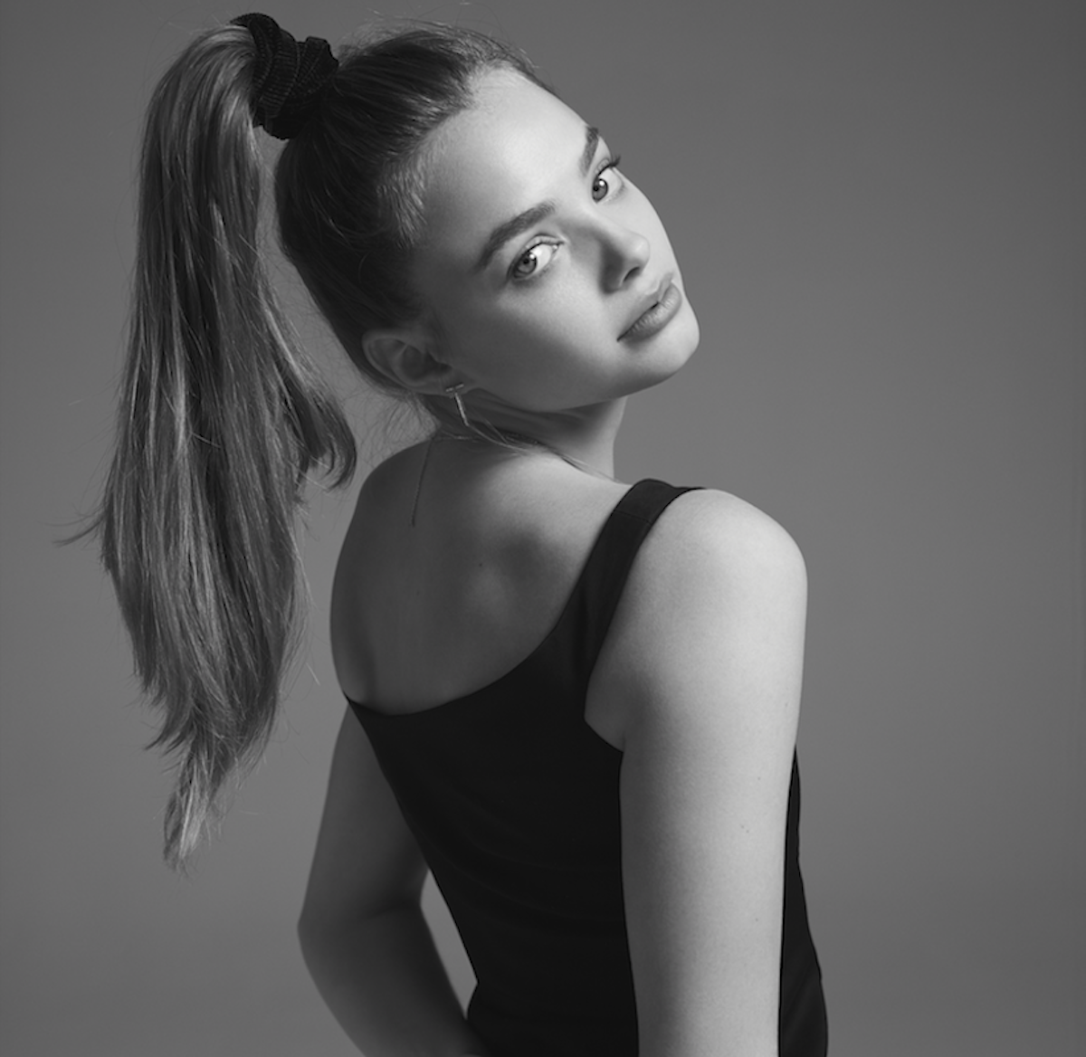 Kristine Froseth Is Living Her Fangirl Dreams - 'Looking For Alaska ...