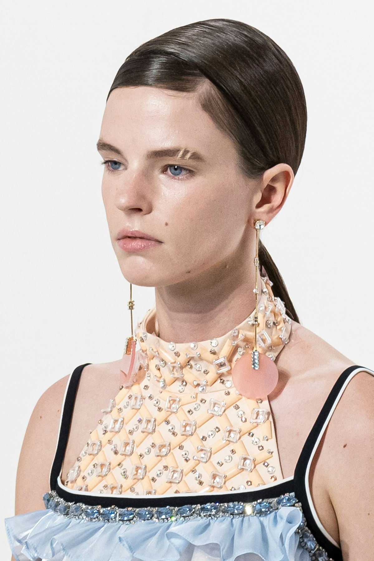 New Beauty Trend Warning: Reptile Like Skin Side Effect - hizo08k