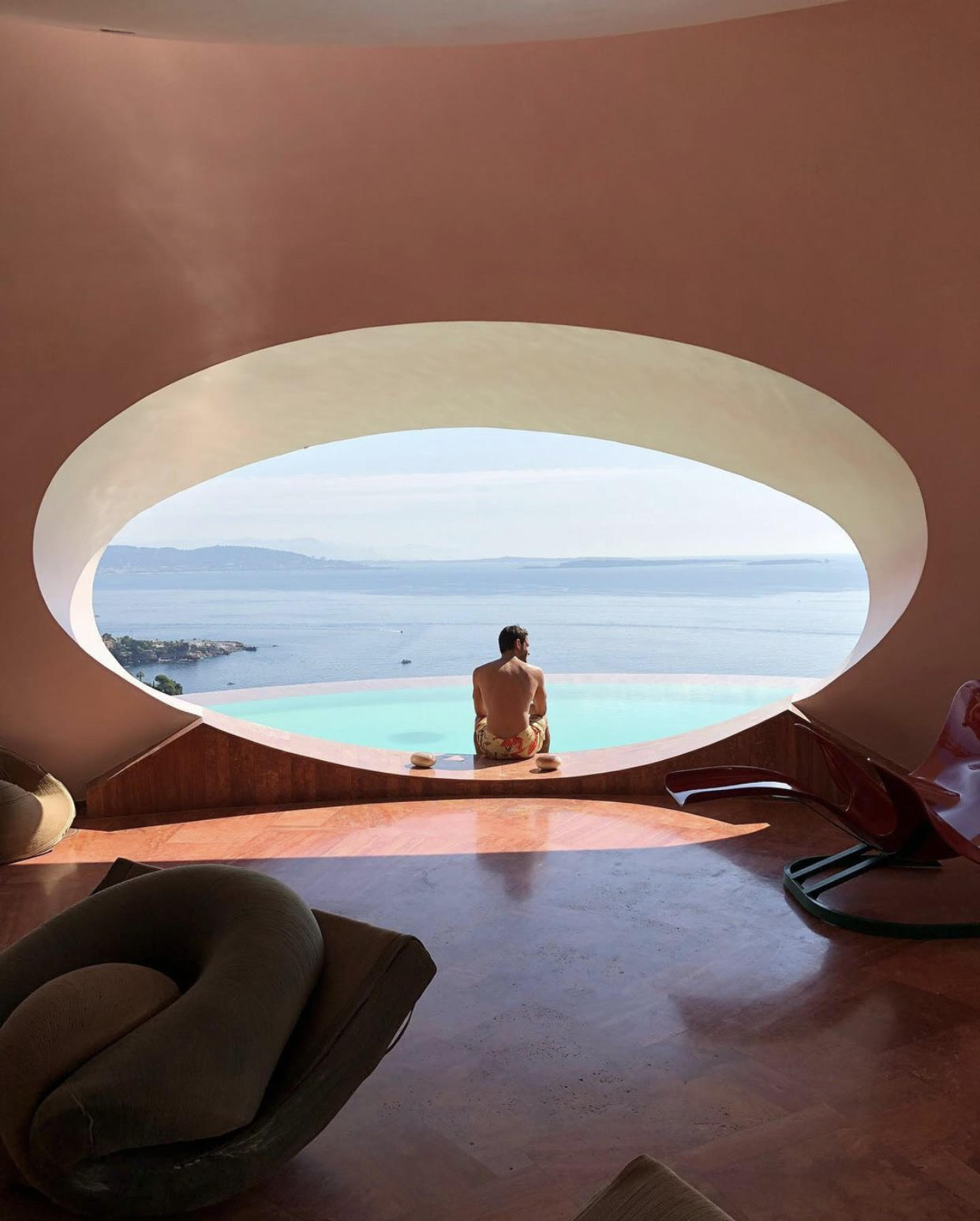 Inside Pierre Cardin S World Famous Vacation Home Le Palais Bulles Pierre Cardin Designe Inside Pierre Cardin S World Famous Vacation Home Le Palais Bulles Pierre Cardin Designe
