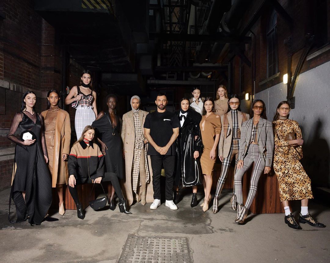 All the Looks from Burberry Fall Winter 2020 Collection Burberry Fall Riccardo Tisci