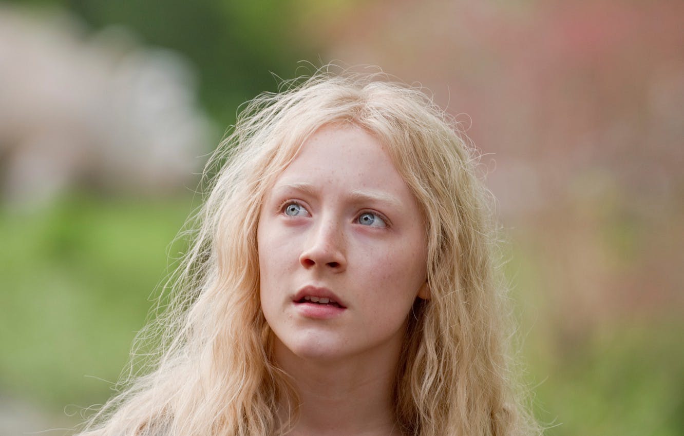 Saoirse Ronan S 10 Most Iconic Acting Roles Saoirse Ronan Movies Dating Films