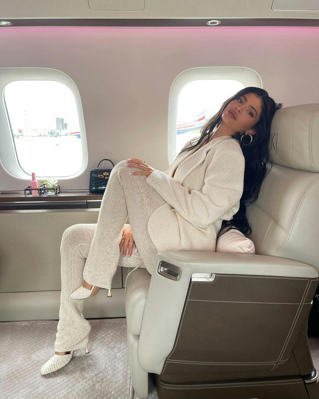 Celebrity Airport Style To Inspire Your First Post Pandemic Flight Fit Jetset Fashion