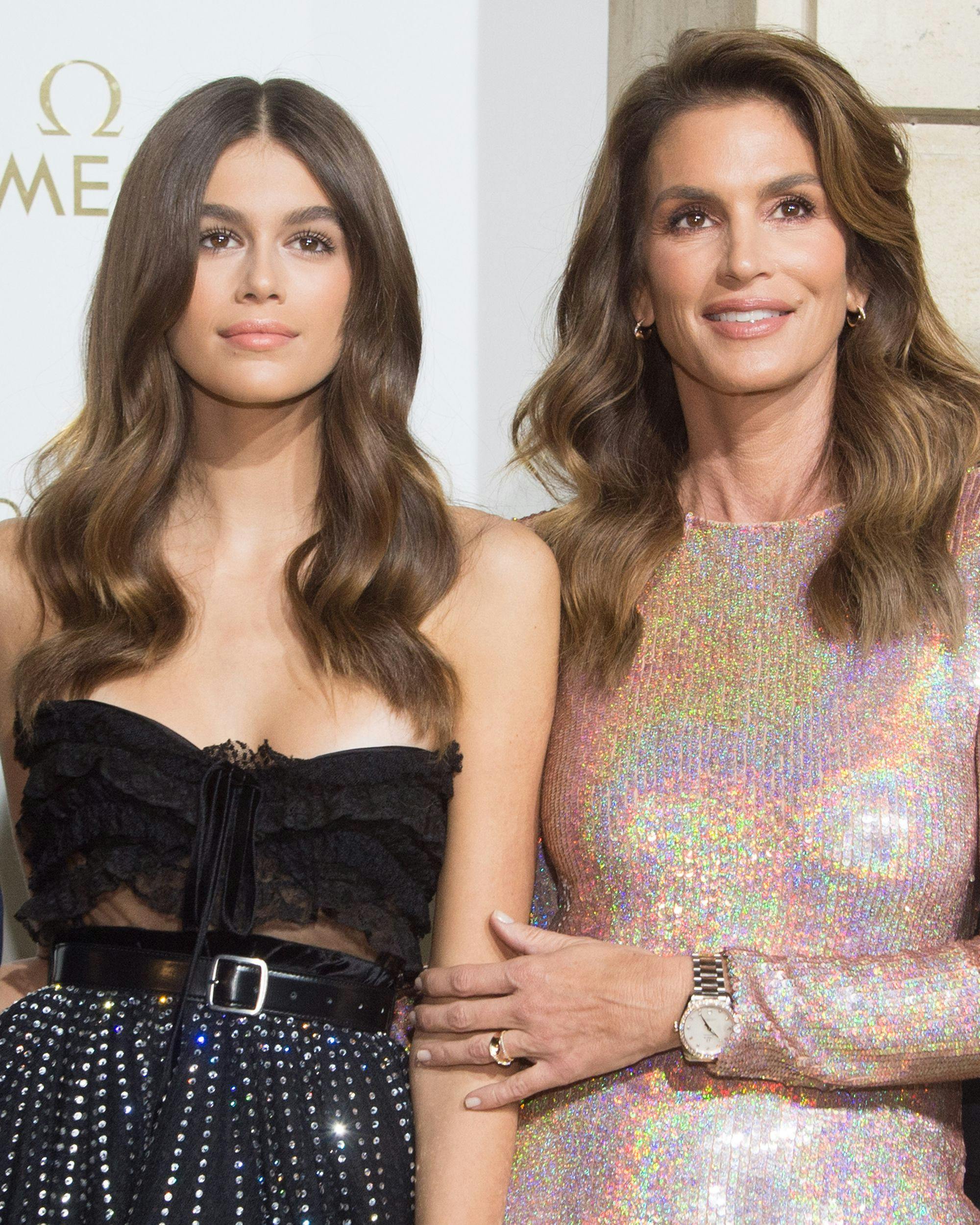 9 Model Mom and Daughter Twinning Moments - Mother-Daughter