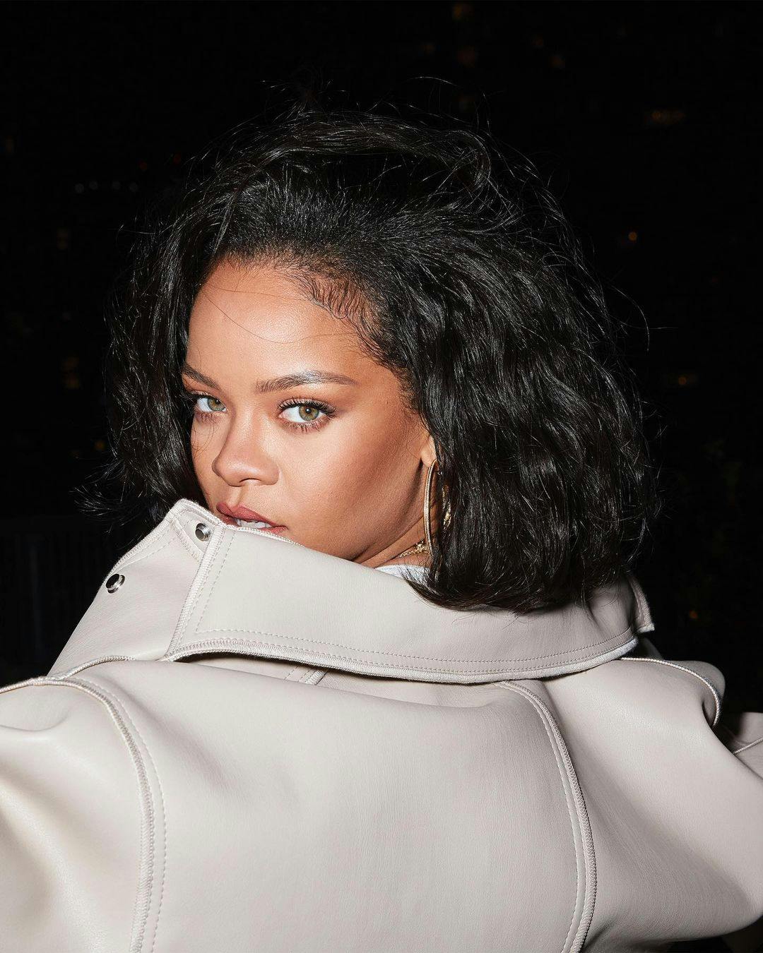 Our Favorite Rihanna Haircut Is Back