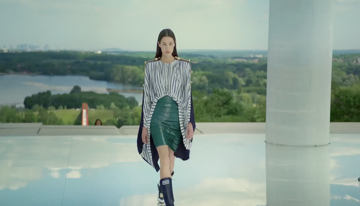 See Every Look from Louis Vuitton's Cruise 2022 Collection - Louis
