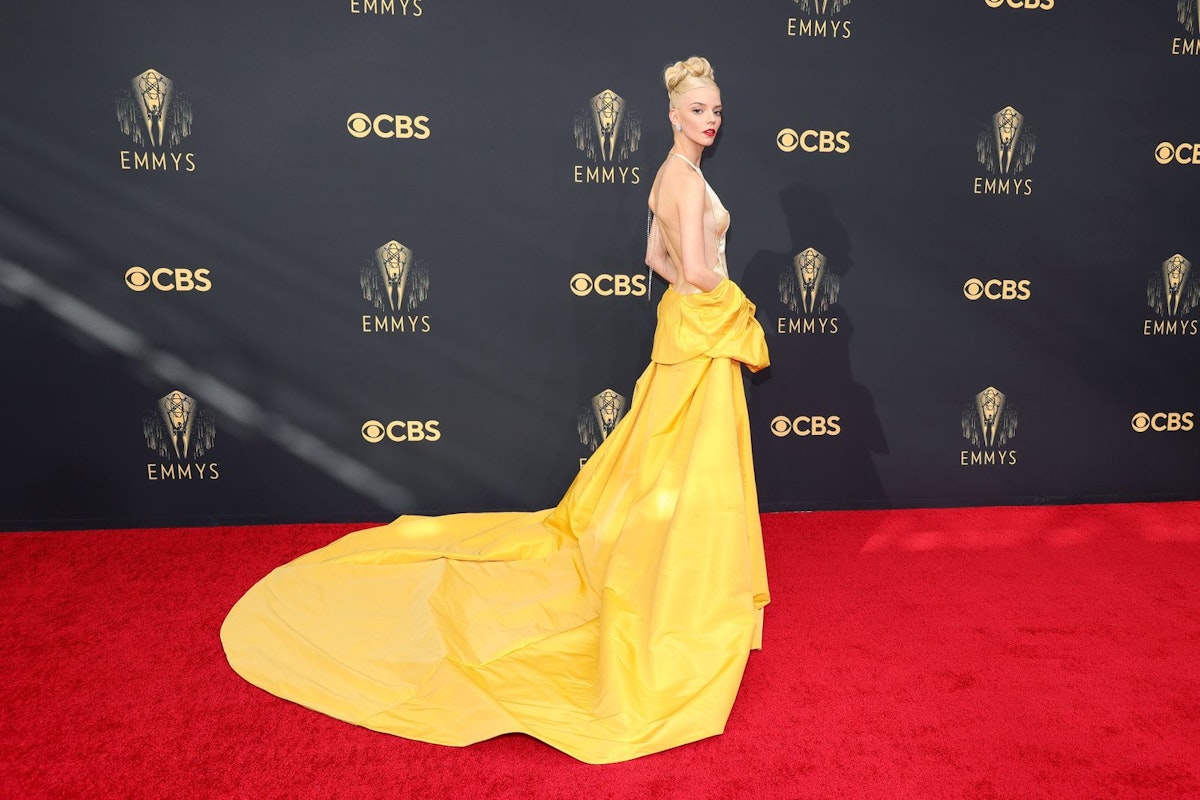 The Best Looks From the 2021 Emmy Awards Red Carpet Celebrity Red