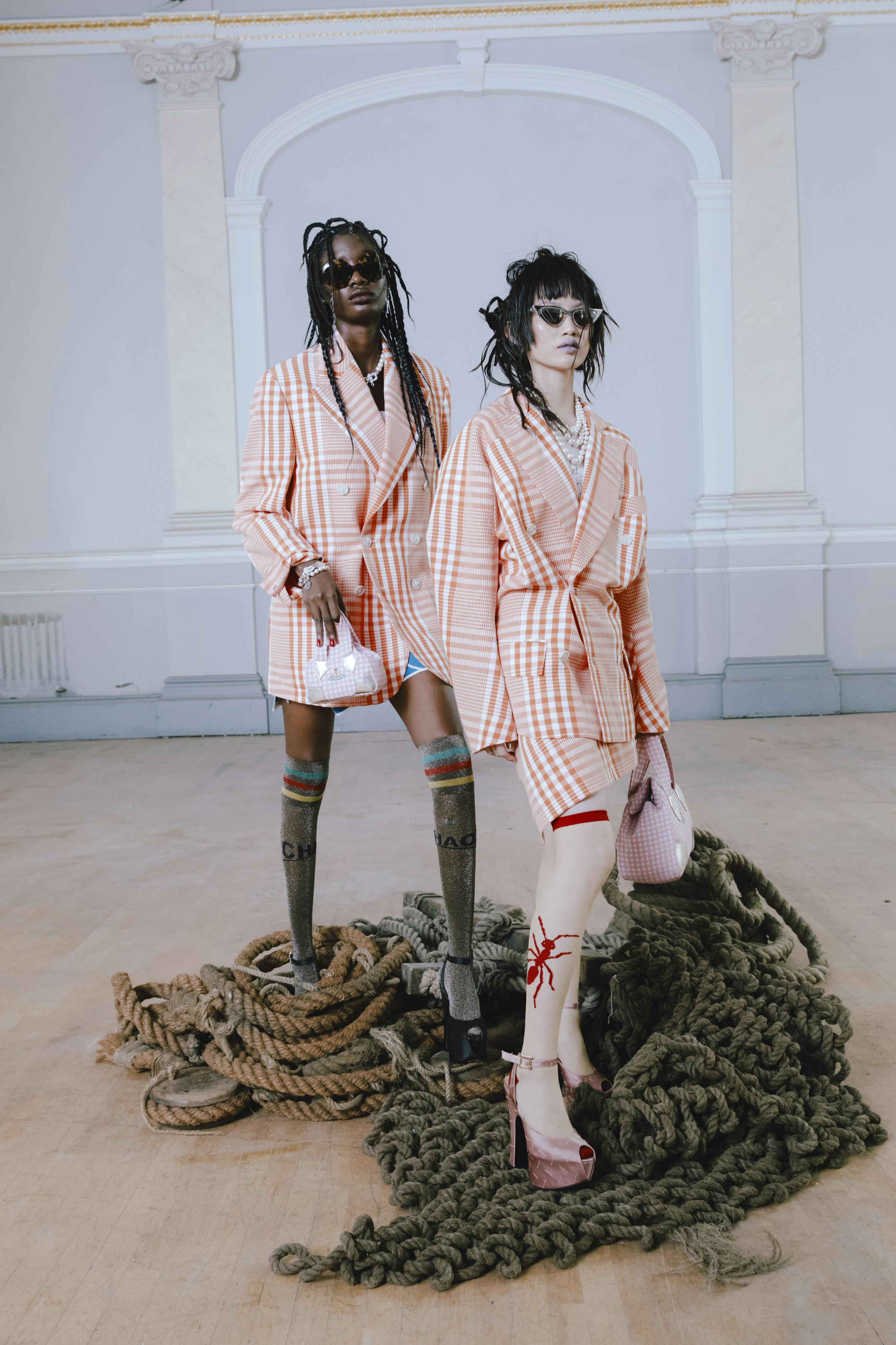 Vivienne Westwood S Spring Summer 22 Collection Saves Our Souls London Fashion Week Vivienne Westwood S Spring Summer 22 Collection Saves Our Souls London Fashion Week