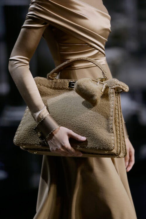 5 Biggest Bag Trends for Fall/Winter 2021 — Purses Runway Fashion Versace  Prada Gucci