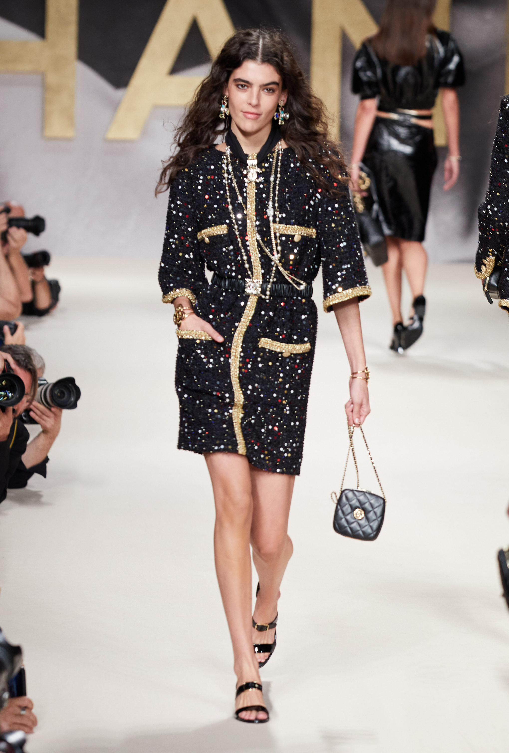 Every Look from Chanel Spring/Summer 2022 Collection — Chanel 