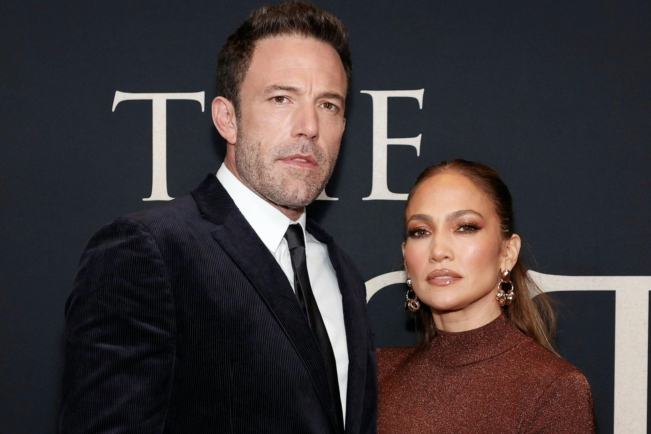 Jennifer Lopez Shows How to Wear Fall's New Favorite Color - Trend 2021