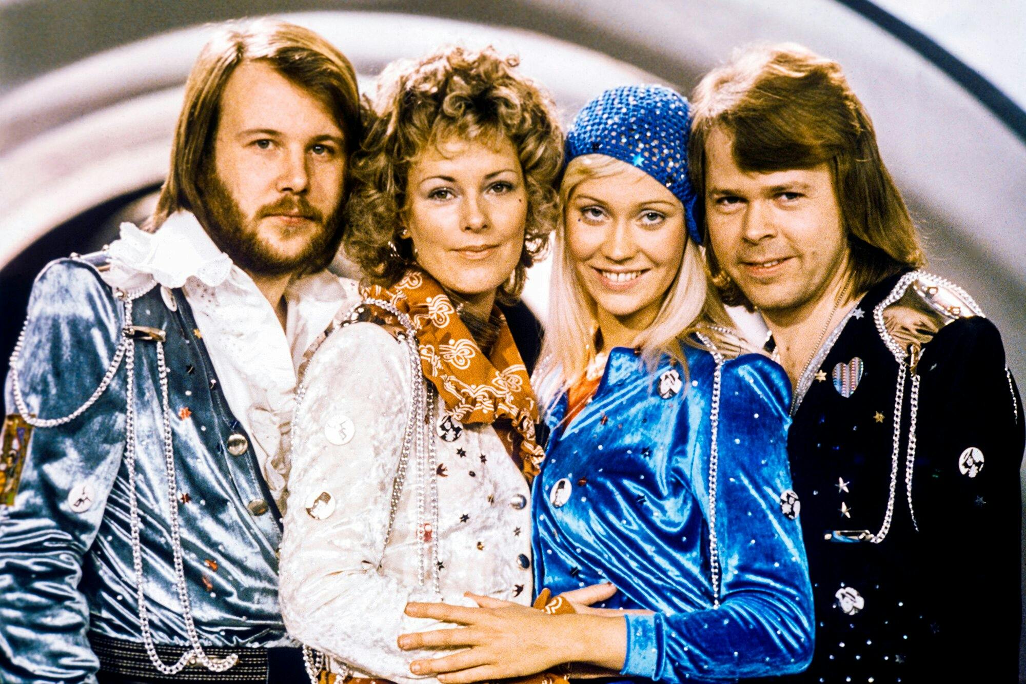 https://www.datocms-assets.com/39109/1636053596-abba-70s.jpeg?auto=format%2Ccompress&cs=srgb
