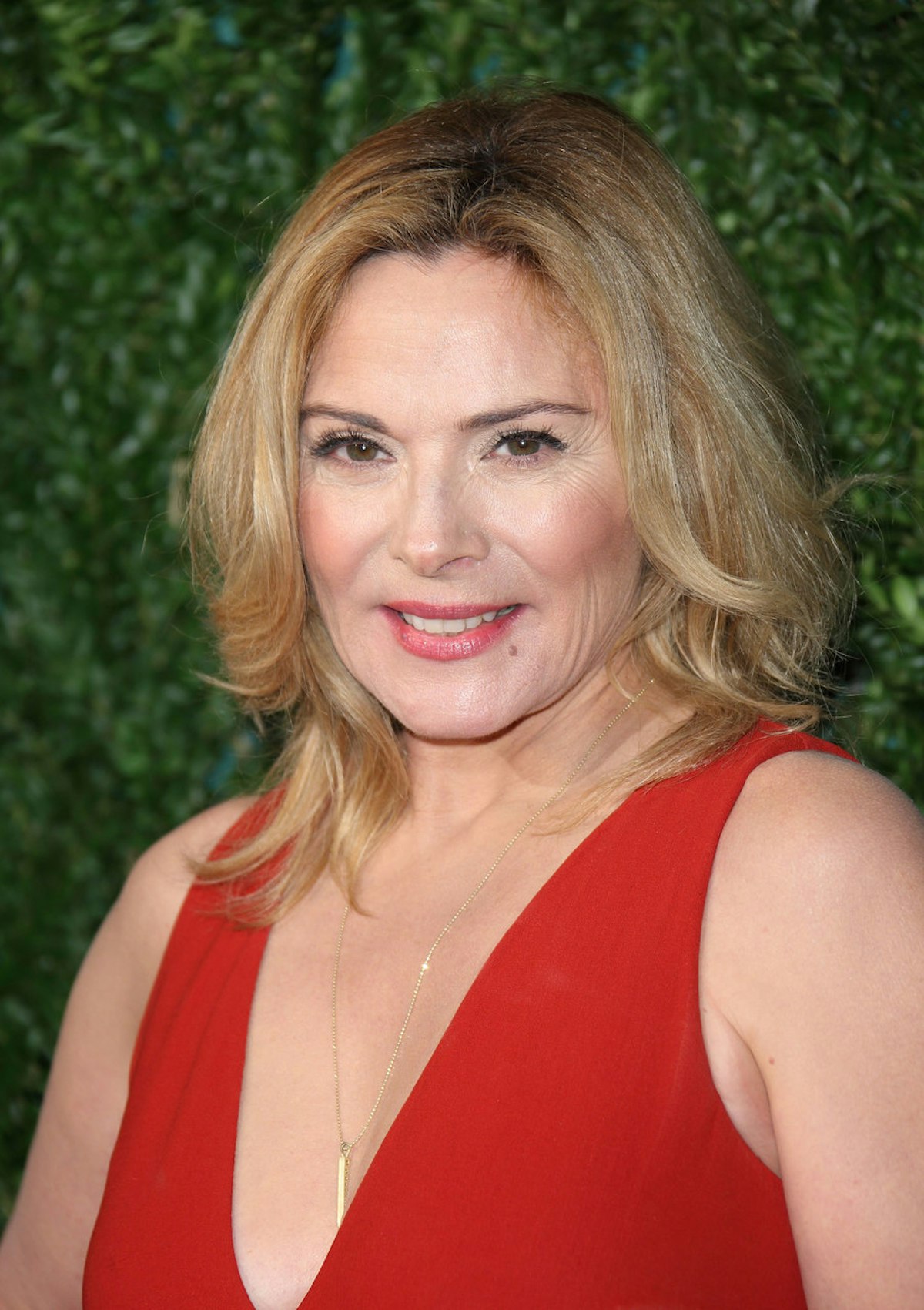 1639317791-1639232766-kim-cattrall-capa.