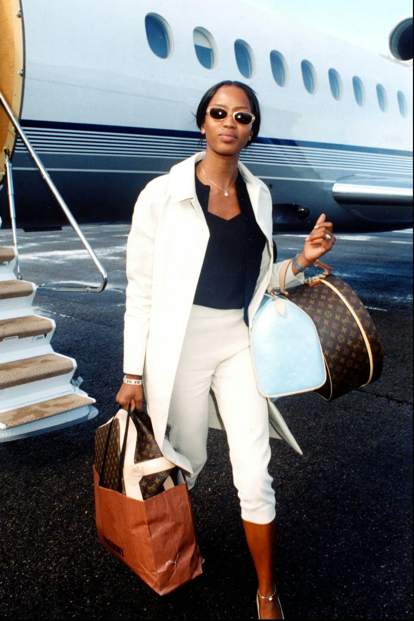 Celebrity-Inspired Outfits to Wear on a Plane