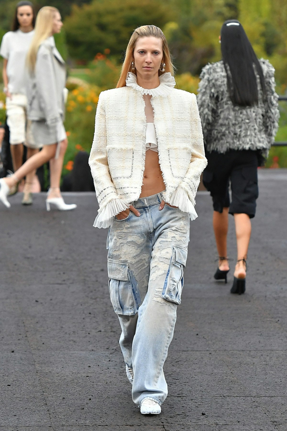 Baggy Jeans are the It Denim Silhouette for the Summer