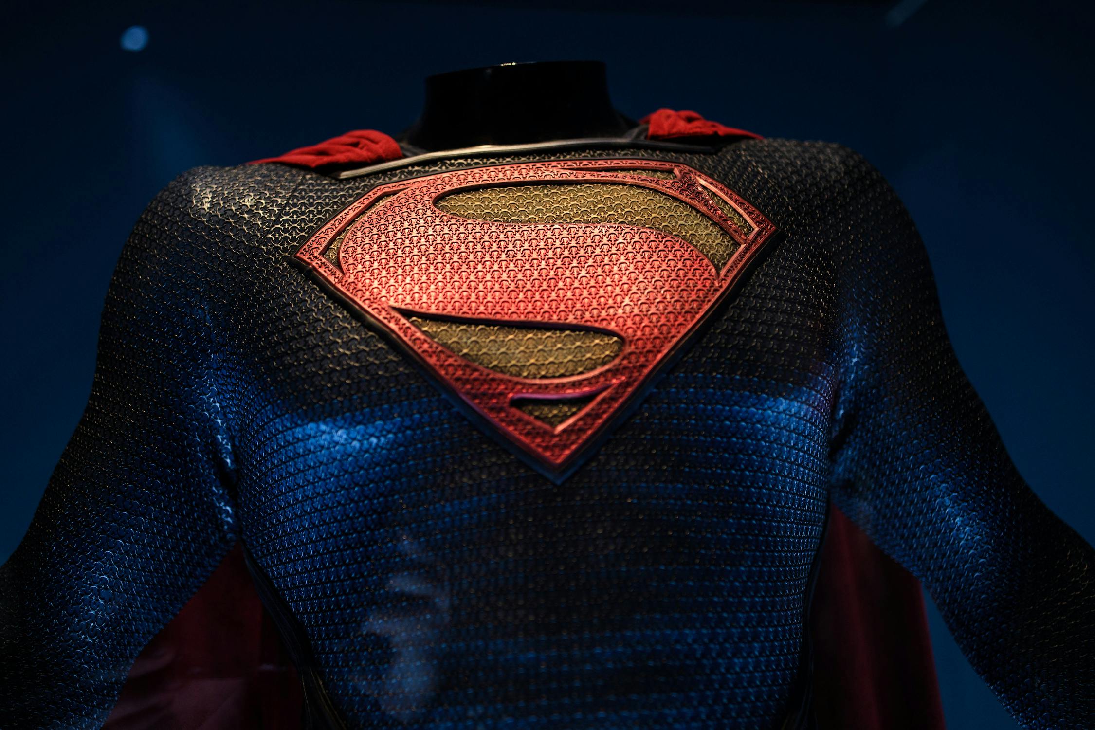 New DC Rumor Casts Doubt on Henry Cavill's Superman Future