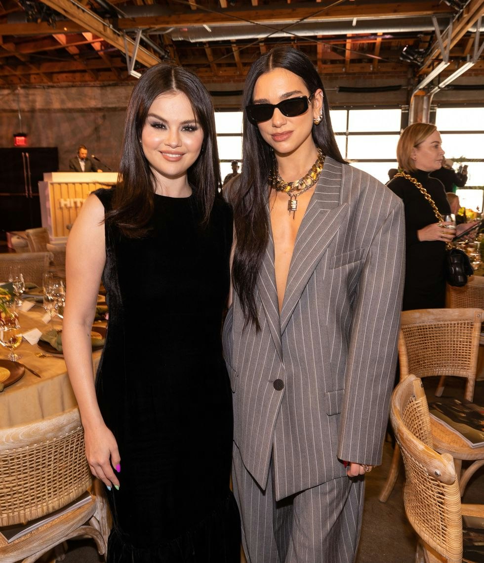 Selena Gomez Clears Up Why She Briefly Unfollowed Dua Lipa selena-gomez-clears-up-why-she-briefly-unfollowed-dua-lipa