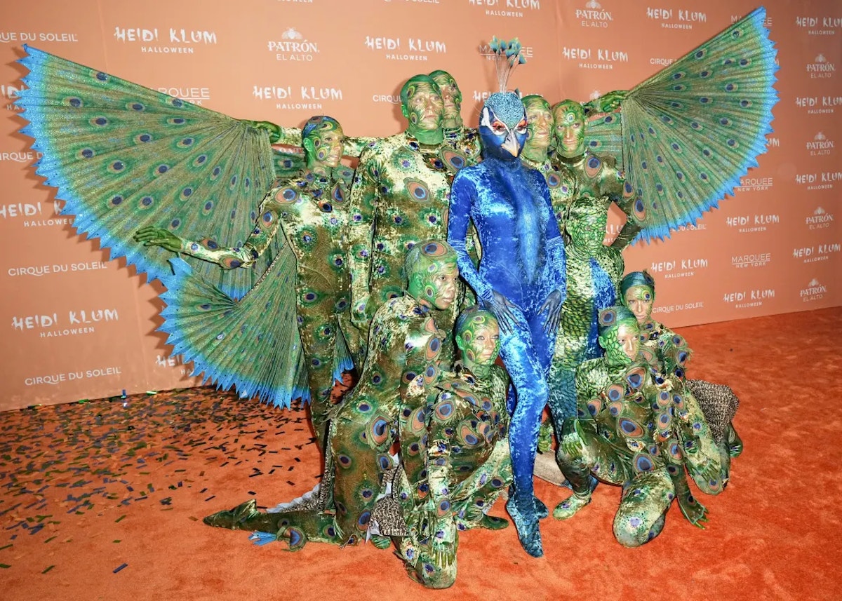 Heidi Klum's Giant Peacock Costume Wins Halloween 2023