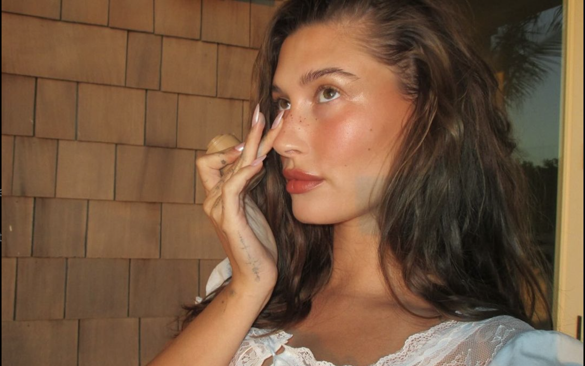 Hailey Bieber Declares Pink Pearl Nails as Spring's It Girl Style
