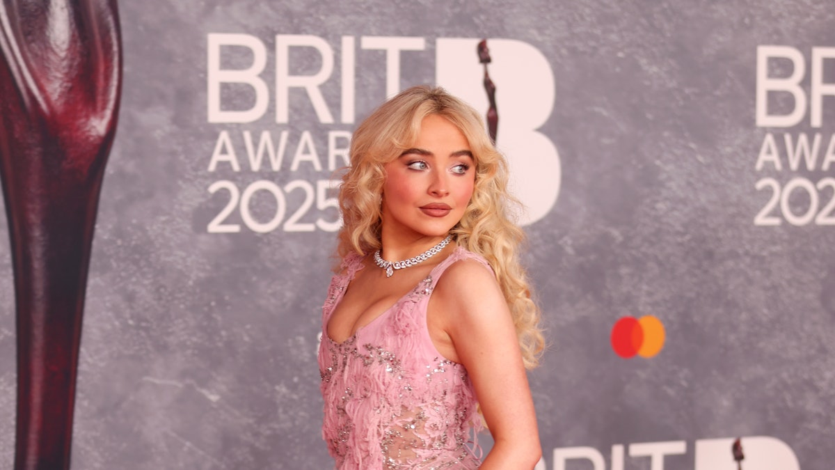 Sabrina Carpenter Stuns in Romantic Pink McQueen Gown at the 2025 Brit Awards Sabrina Carpenter Stuns in Romantic Pink McQueen Gown at the 2025 Brit Awards