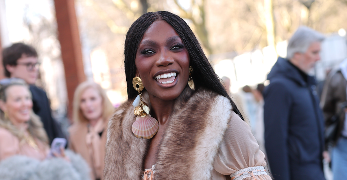 Women's Issues, Politics, Fashion, Beauty, Entertainment News