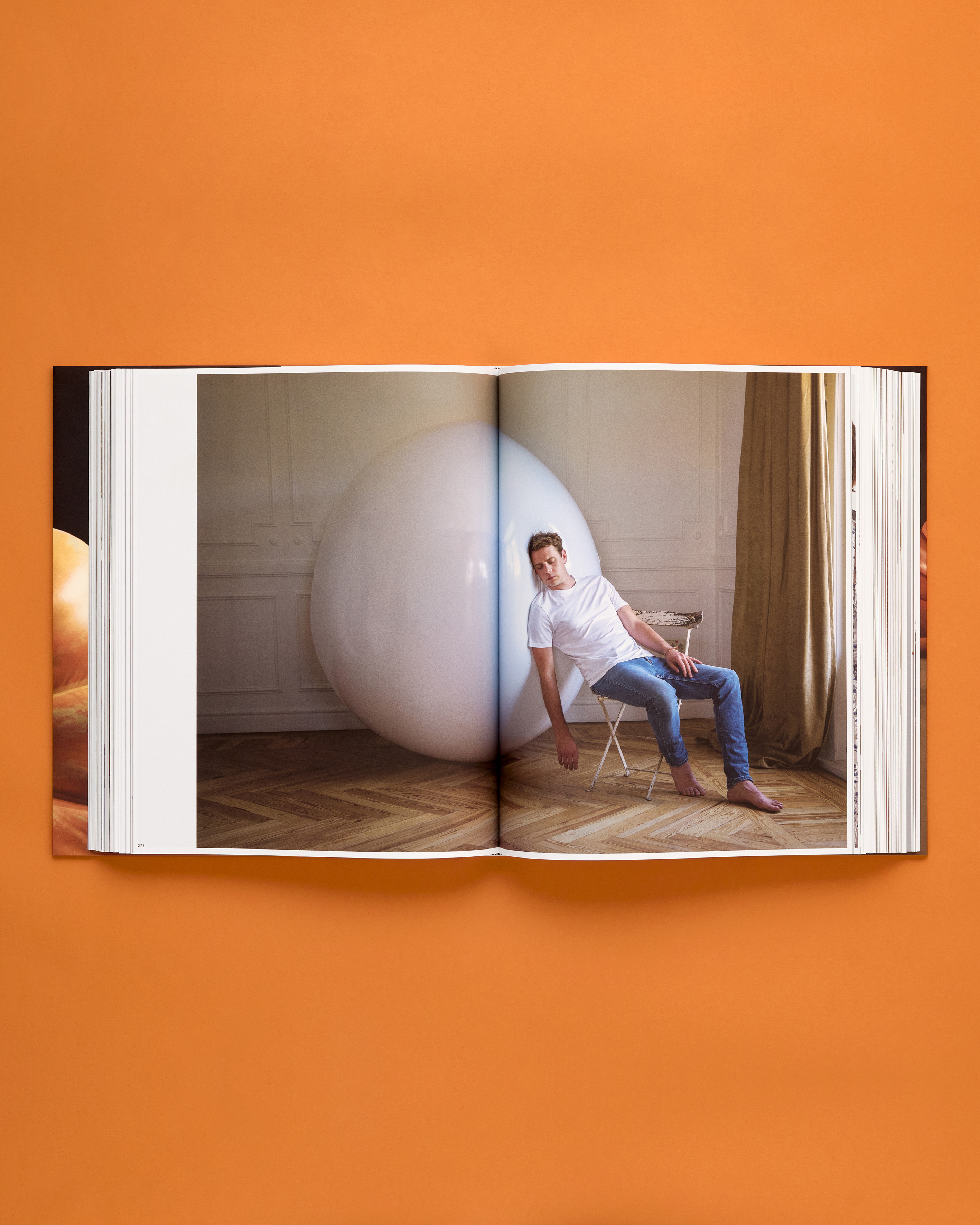 限定 LOEWE BOOK (With original box) アートブック - メルカリ