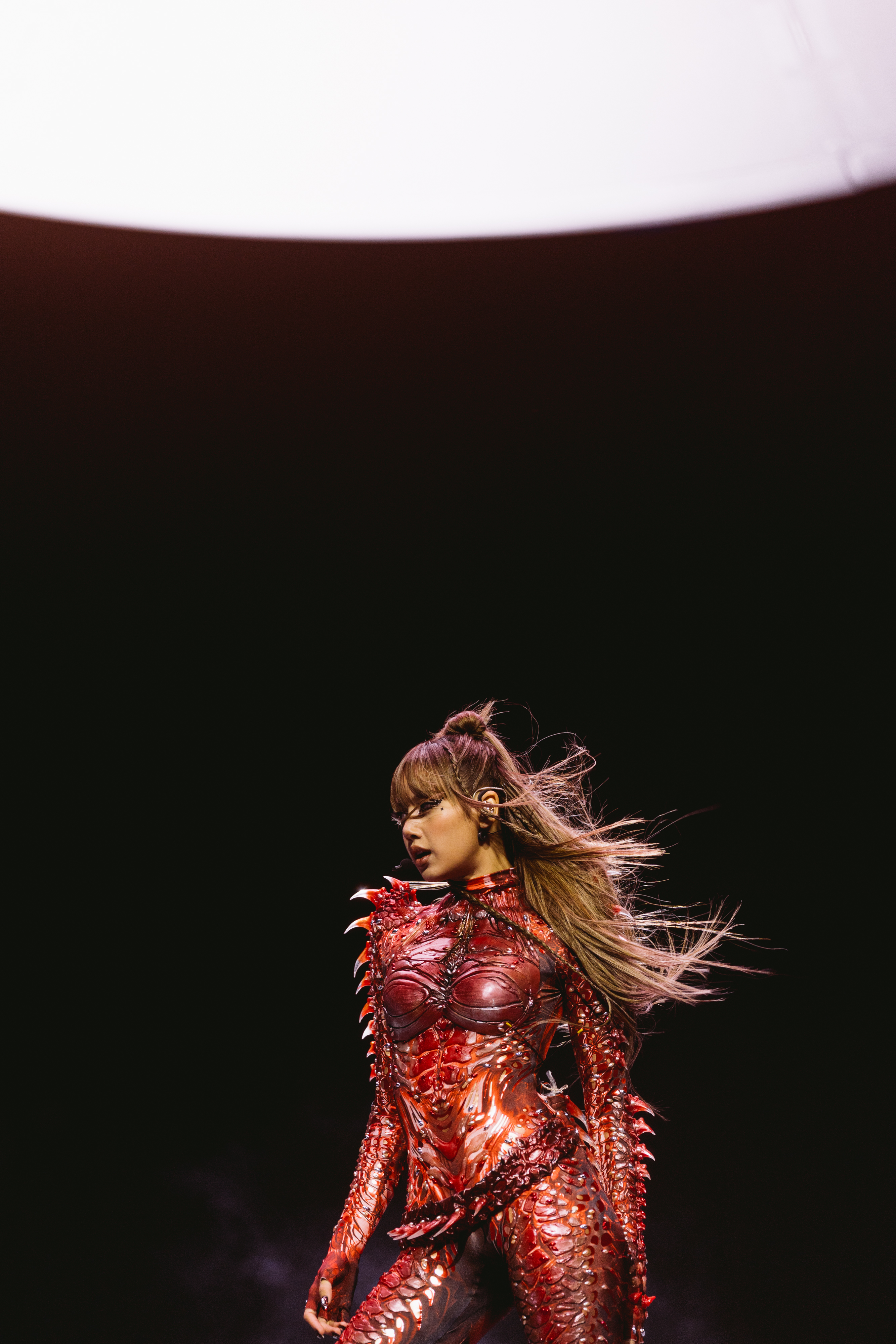Blackpink's Lisa Stuns at Coachella 2025 in Futuristic Looks Blackpink's Lisa Stuns at Coachella 2025 in Futuristic Looks