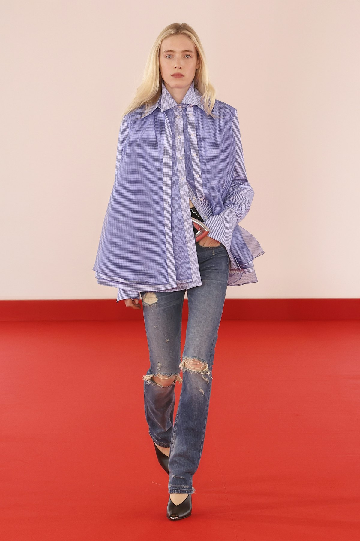 The Ultimate 2026 Denim Guide According To The Spring Summer Runways the-ultimate-2026-denim-guide-according-to-the-spring-summer-runways