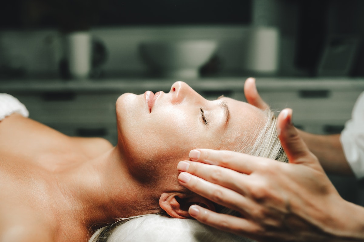 Facial Acupuncture Is NYC's New Favorite Beauty Treatment