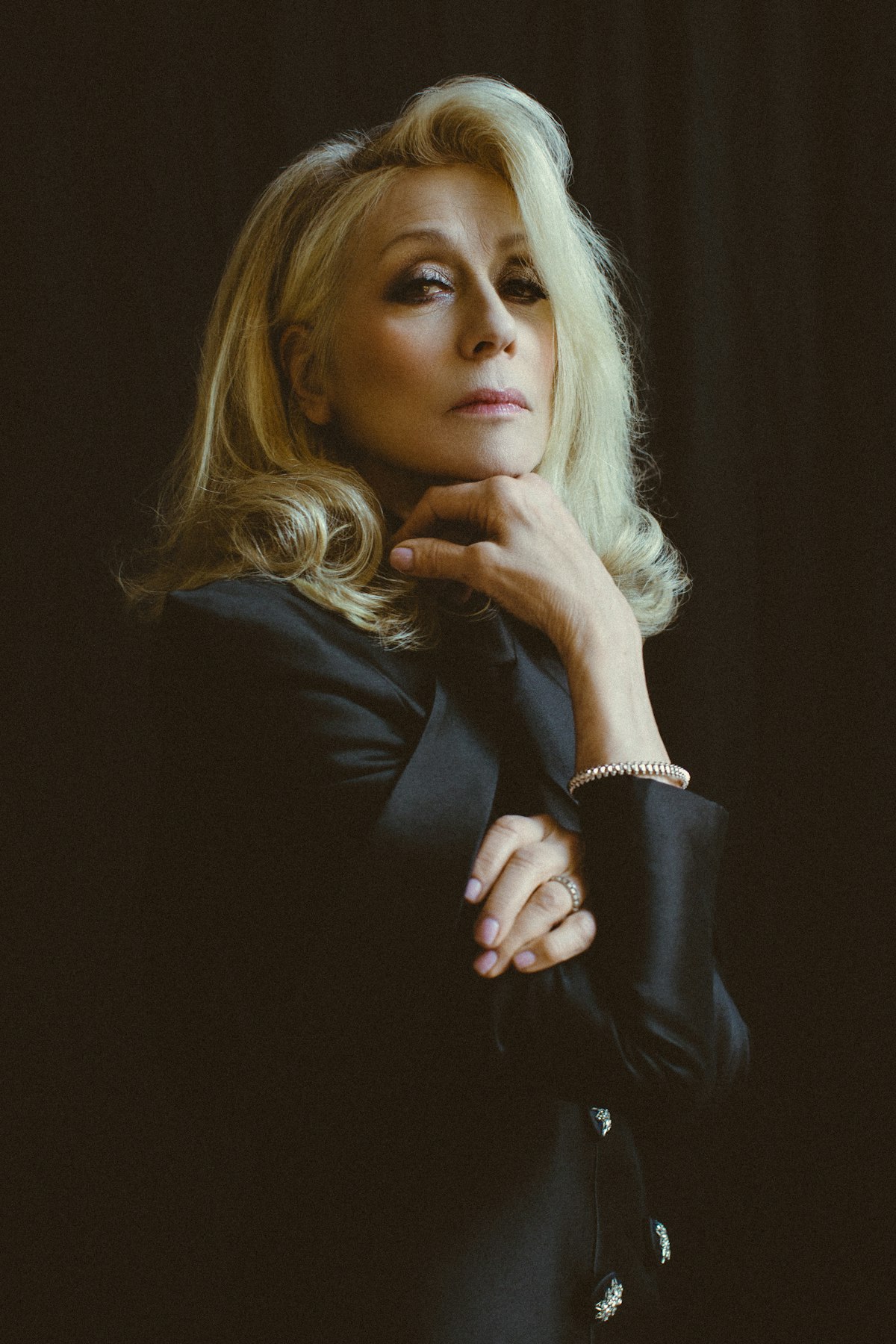 Judith Light Shares the Family Heirlooms That Inspire Her &ldquo;Resilience, Humor, and Joy&rdquo;